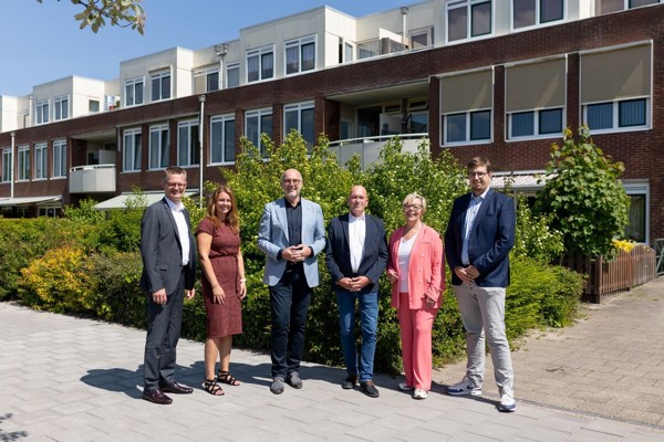 Gemeente Purmerend, De Zorgcirkel en Intermaris tekenen samenwerkingsovereenkomst 